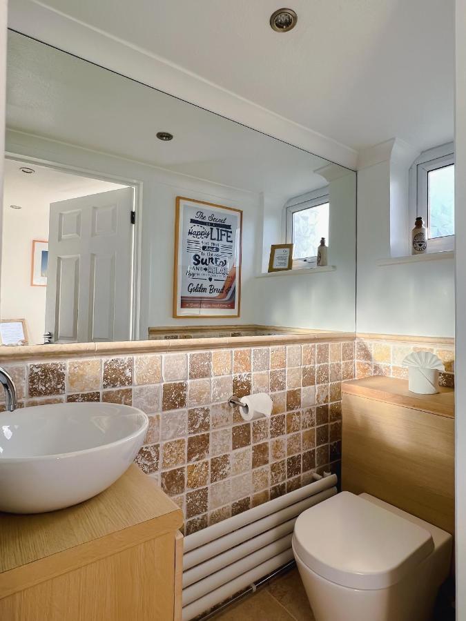 Bright & Cosy - Jacuzzi - Log Burner - King Beds Βίλα Tangmere Εξωτερικό φωτογραφία
