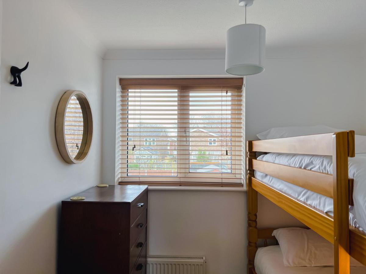 Bright & Cosy - Jacuzzi - Log Burner - King Beds Βίλα Tangmere Εξωτερικό φωτογραφία